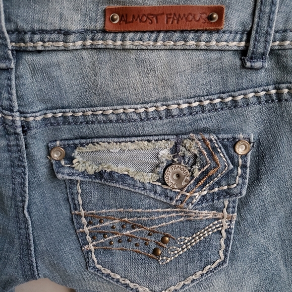 Almost Famous Distressed Stud Denim Bermuda Shorts - Picture 10 of 13
